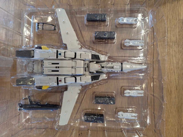 Yamato Macross VF-1S Roy Focker Figure - photo 4