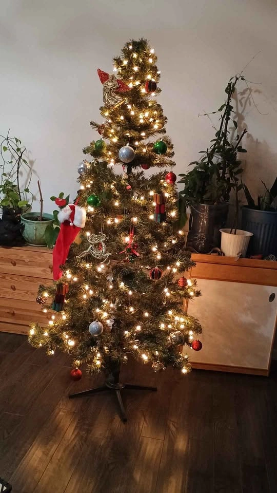 6.5ft Christmas Tree with Lights and Ornaments - photo 2