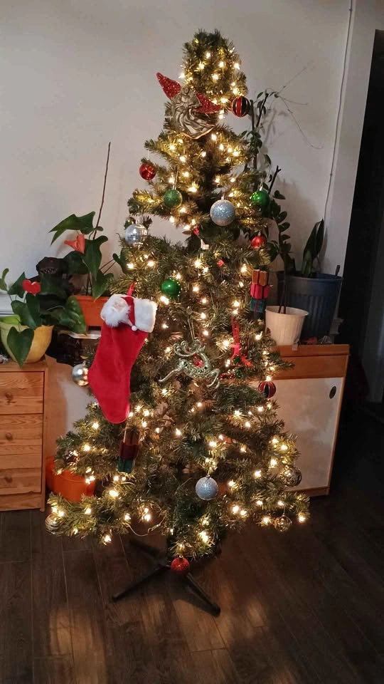 6.5ft Christmas Tree with Lights and Ornaments - photo 5