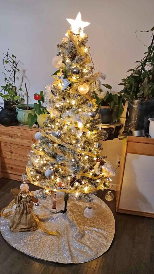 Christmas tree 6 ft