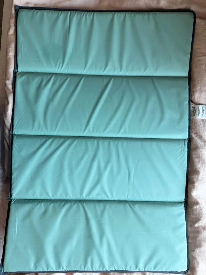 Graco Pack and Play Change 'n Carry Playard image indicator(9)