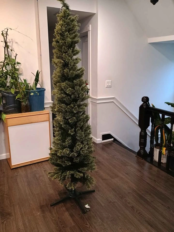 7ft Christmas tree - photo 4