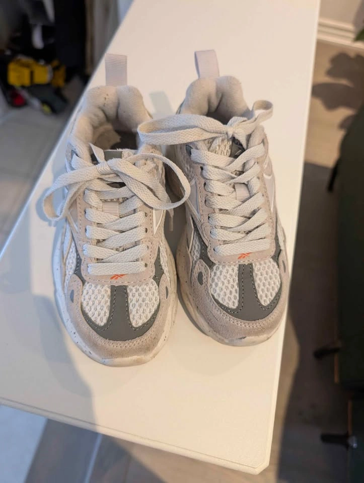 Kids Reebok Chunky Style Sneakers (Light Grey / White) - Size 11 - photo 2