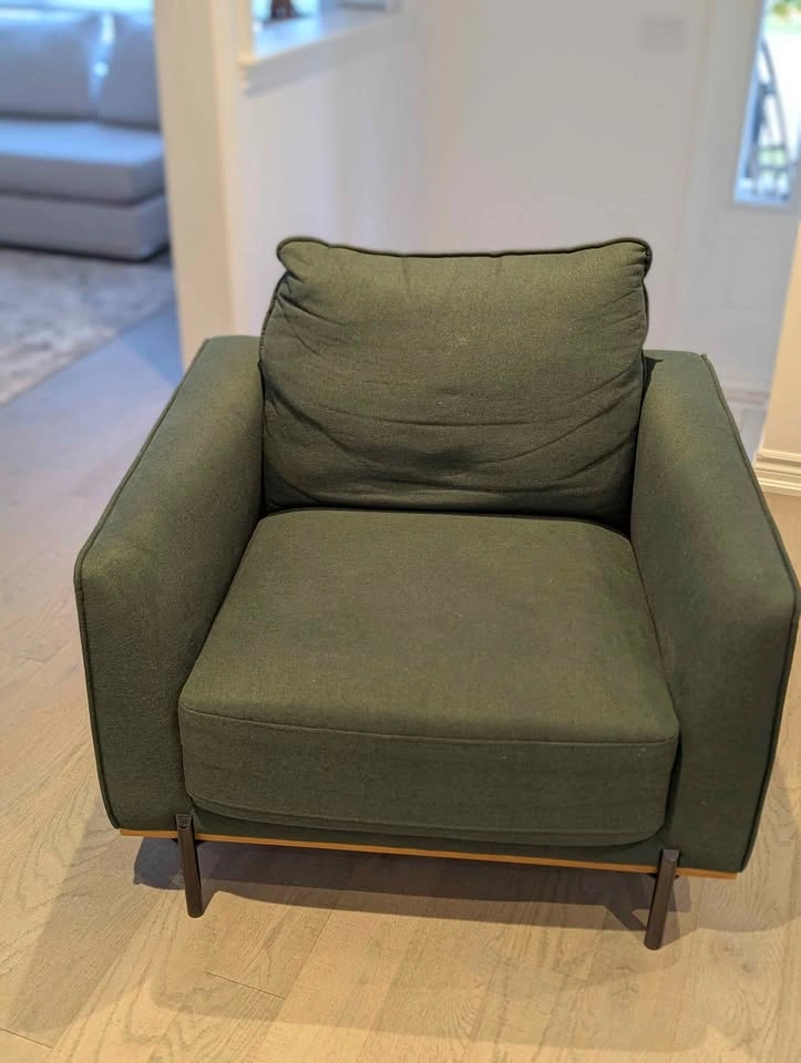 Costco Pair of Olive Green Accent Armchairs with Wood Base - photo 2