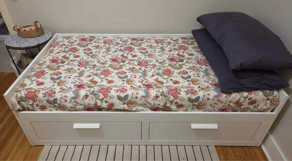 31st Oct Move Out Sale !! IKEA daybed with mattress - photo 5