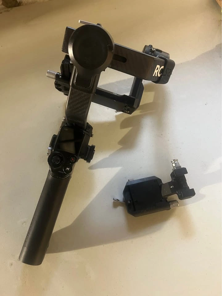DJI RS2 + Raven eye + vertical mount + DJI Focus Motor - photo 2