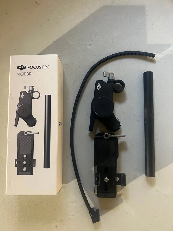 DJI RS2 + Raven eye + vertical mount + DJI Focus Motor - photo 4