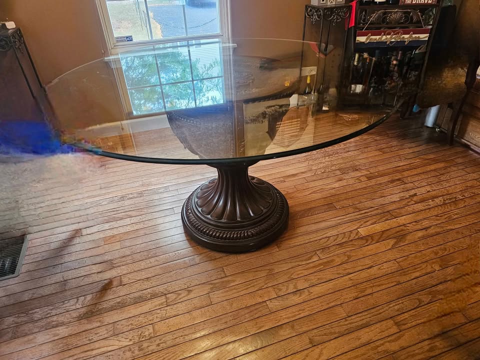 Glass table with gorgeous printed design wood stand & 4 chairs - photo 5