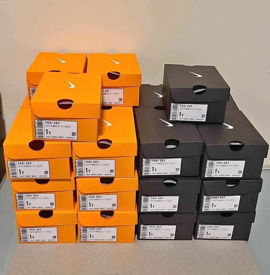 Nike Shoe Box Party Favours thumbnail