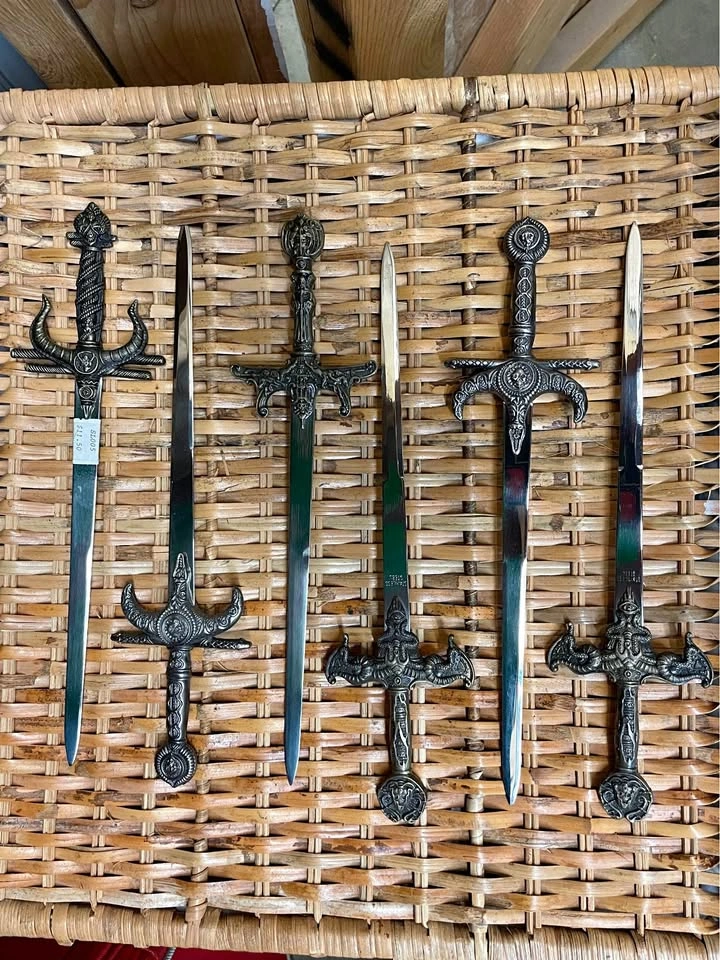 6 11” Decorative Letter Openers