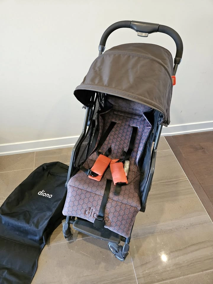 Diono Traverze Compact Travel Stroller with Carry Bag