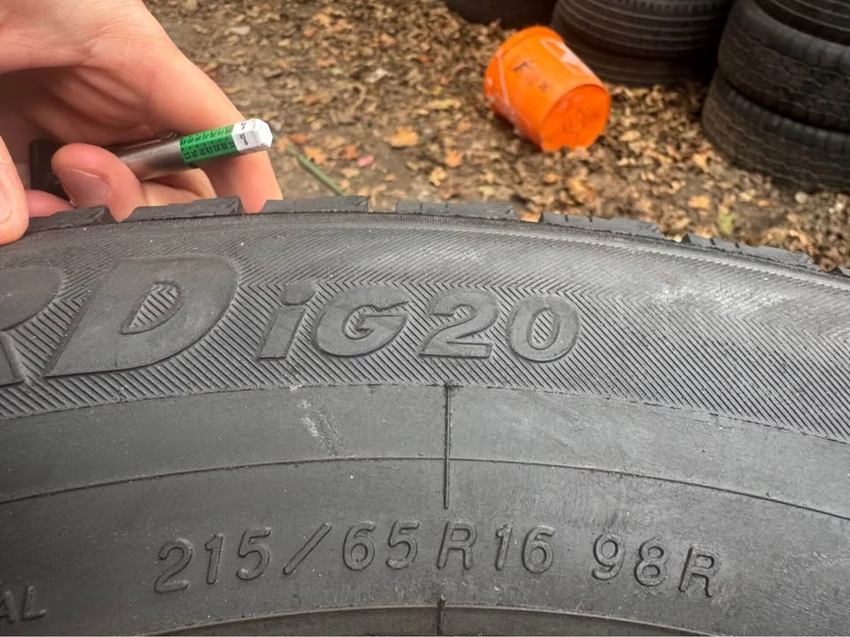 215/65R16 YOKOHAMA Winter Tires - Set of 4 Tires - photo 5