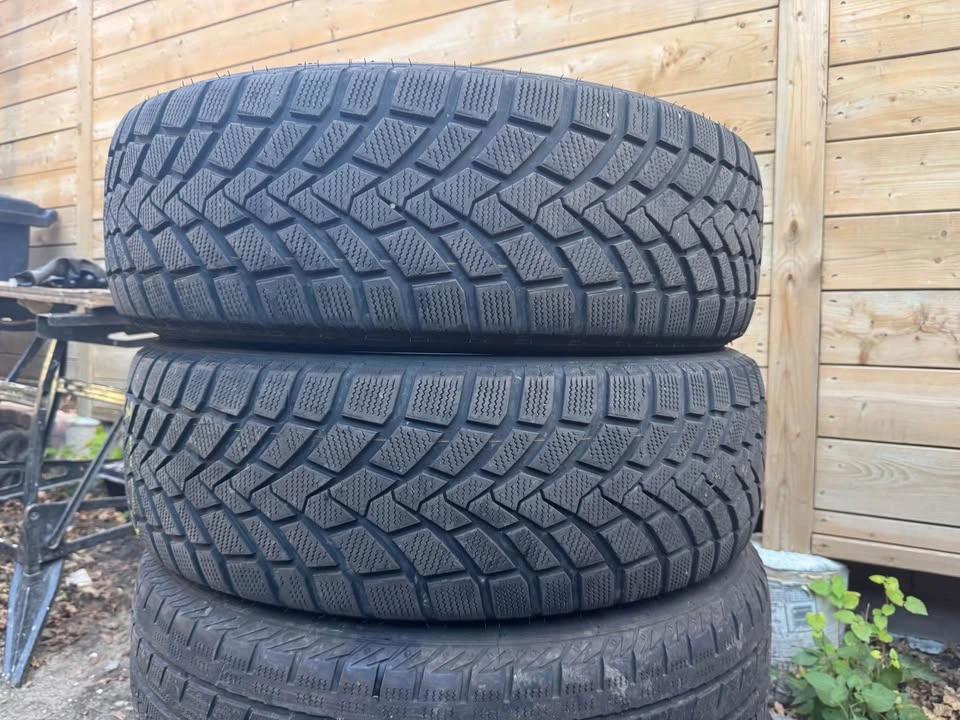 225/65R17 Winter Tires - Set of 4 Tires - photo 2