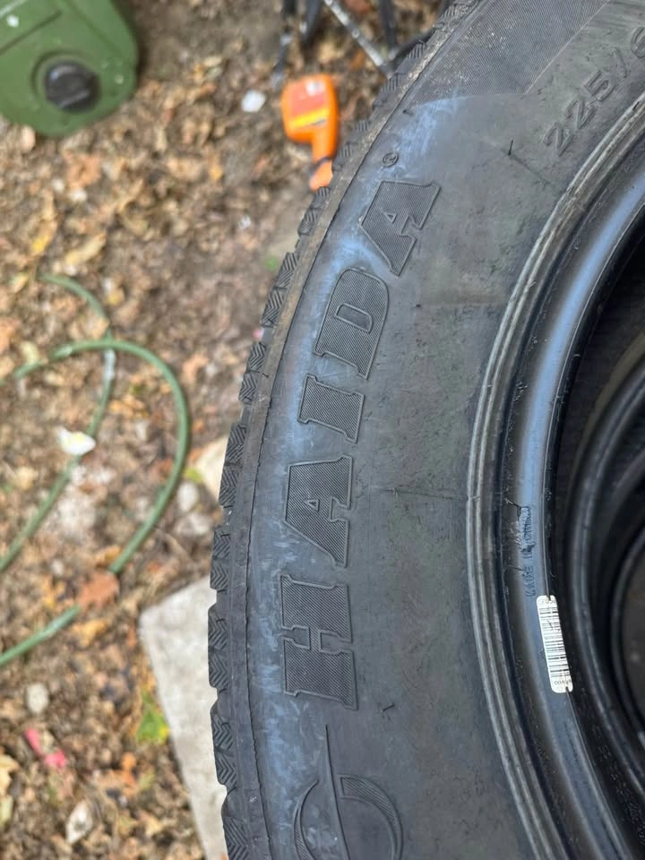 225/65R17 Winter Tires - Set of 4 Tires - photo 5
