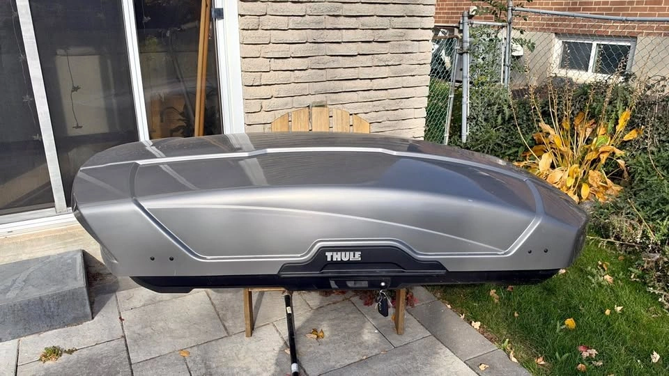Thule Motion XT Large (L) Roof Cargo Box, Titan, 16 cu ft