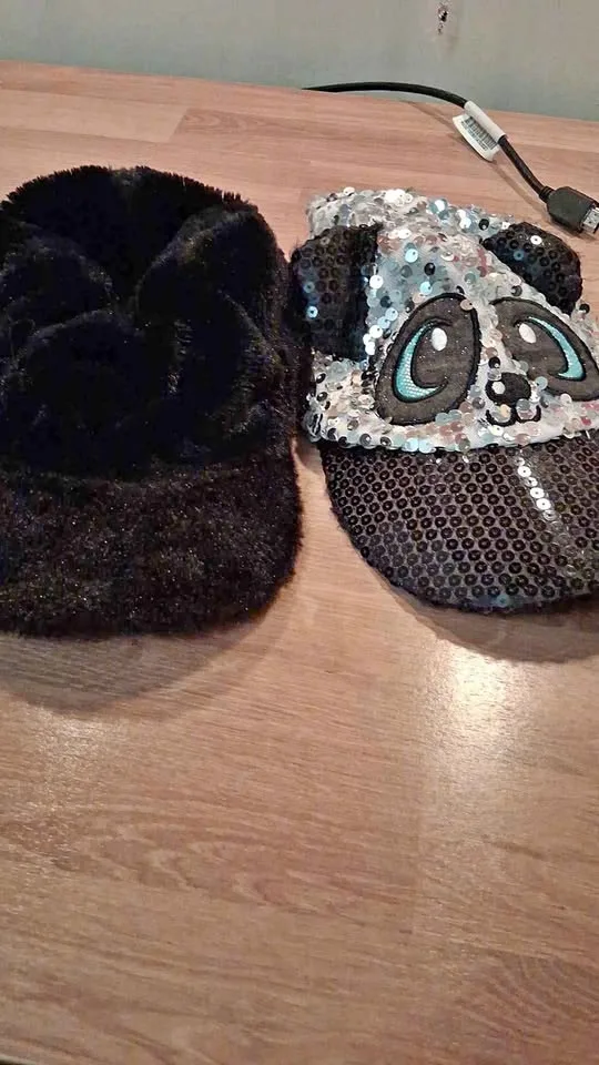 Bundle of 2 adorable caps size 4-6 years old thumbnail