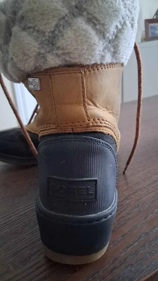 Sorel Women's Whistler Mid Boots Camel Brown/Black Size 7.5 image indicator(4)