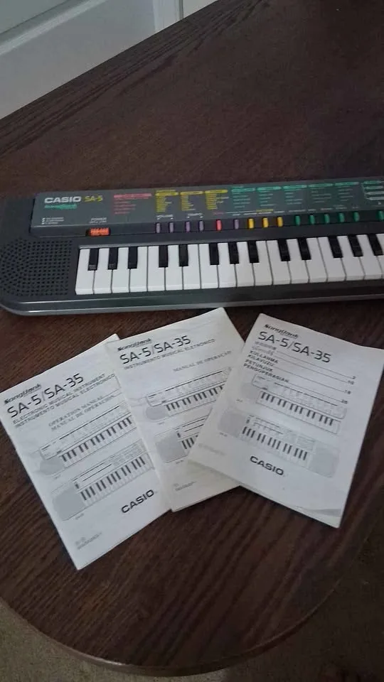 CASIO SA-5 Songbank mini electronic Keyboard image indicator(10)