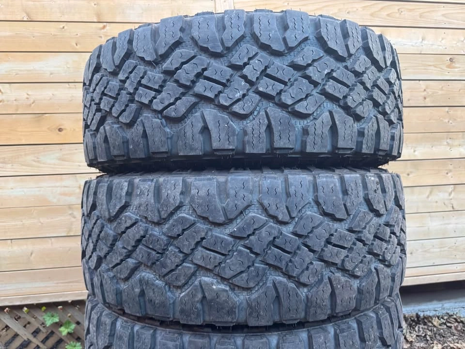 LT285/70R17 Goodyear Wrangler Duratrack Tires - Set of 4 - photo 2