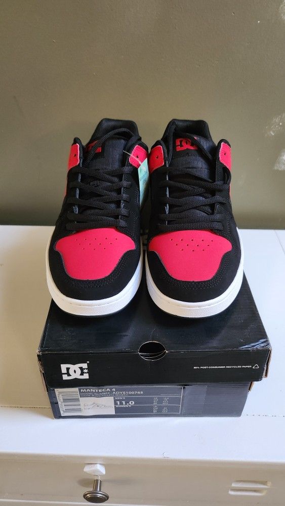 DC Shoes Size 11
