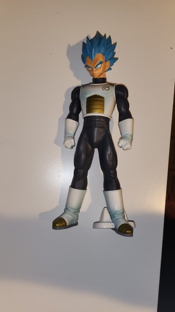 Dragon Ball Z Vegeta 10 Inch Tall