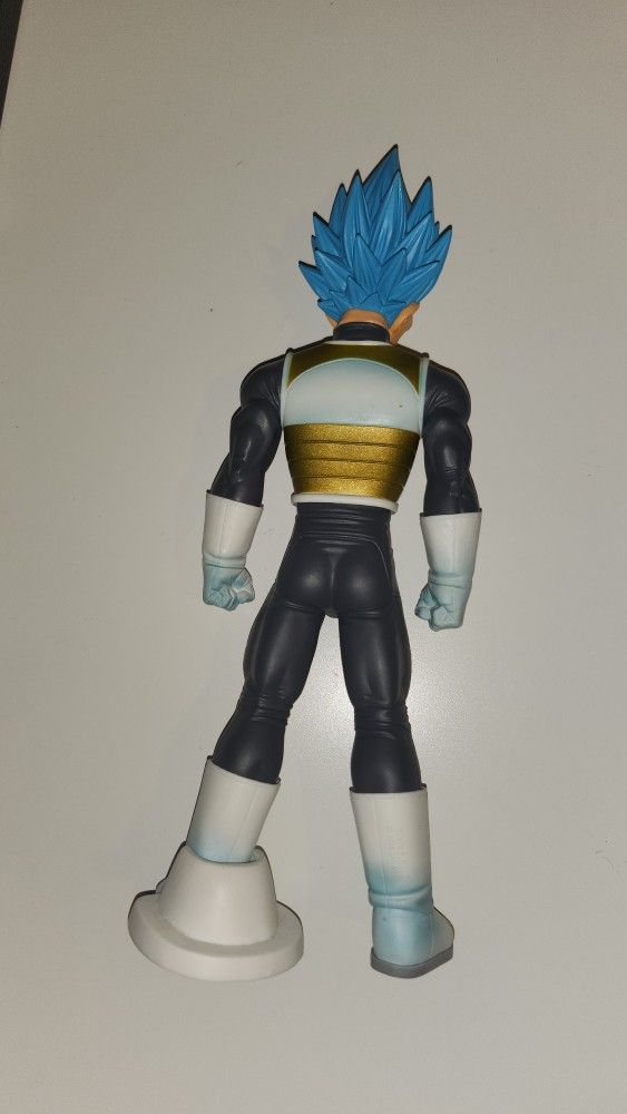 Dragon Ball Z Vegeta 10 Inch Tall - photo 2