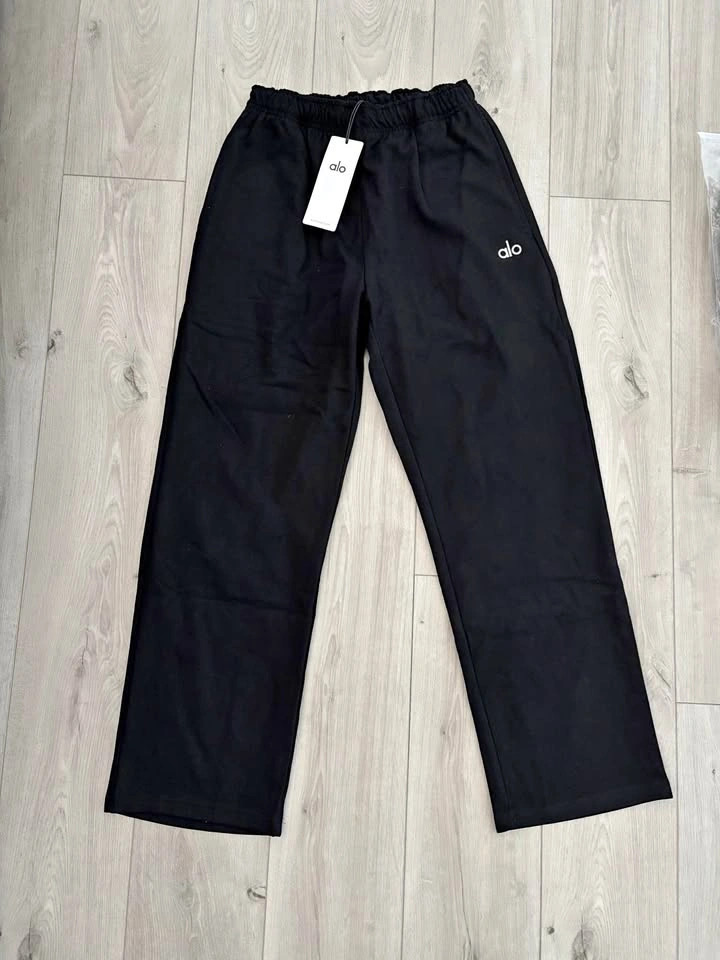 1:1 Brand new alo sweatpants, size medium