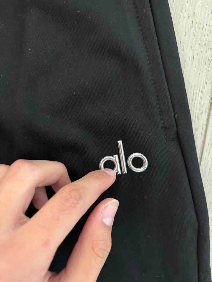 1:1 Brand new alo sweatpants, size medium - photo 3