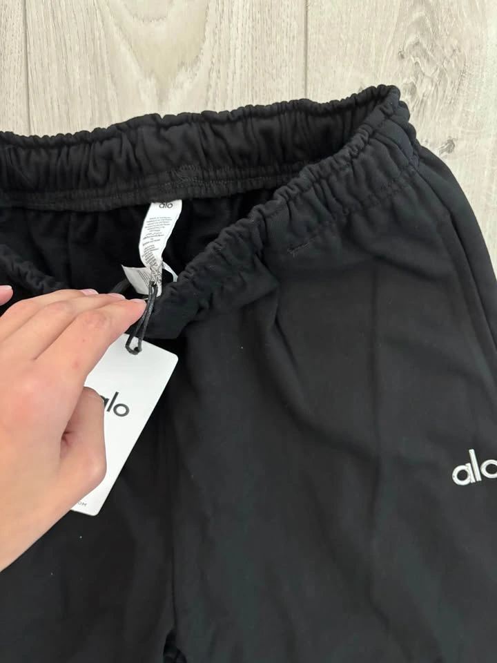 1:1 Brand new alo sweatpants, size medium - photo 4