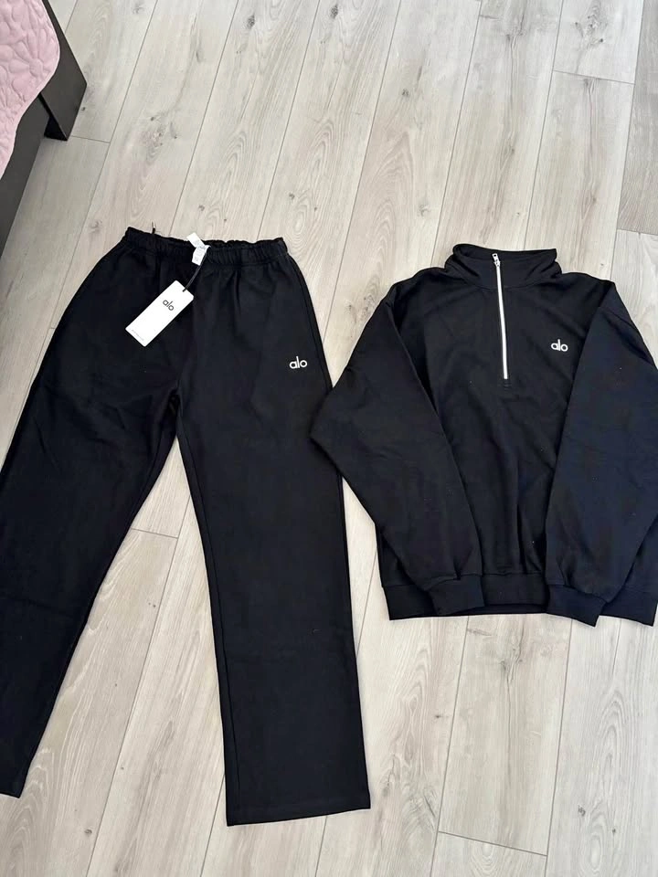 1:1 Brand new alo tracksuit size medium