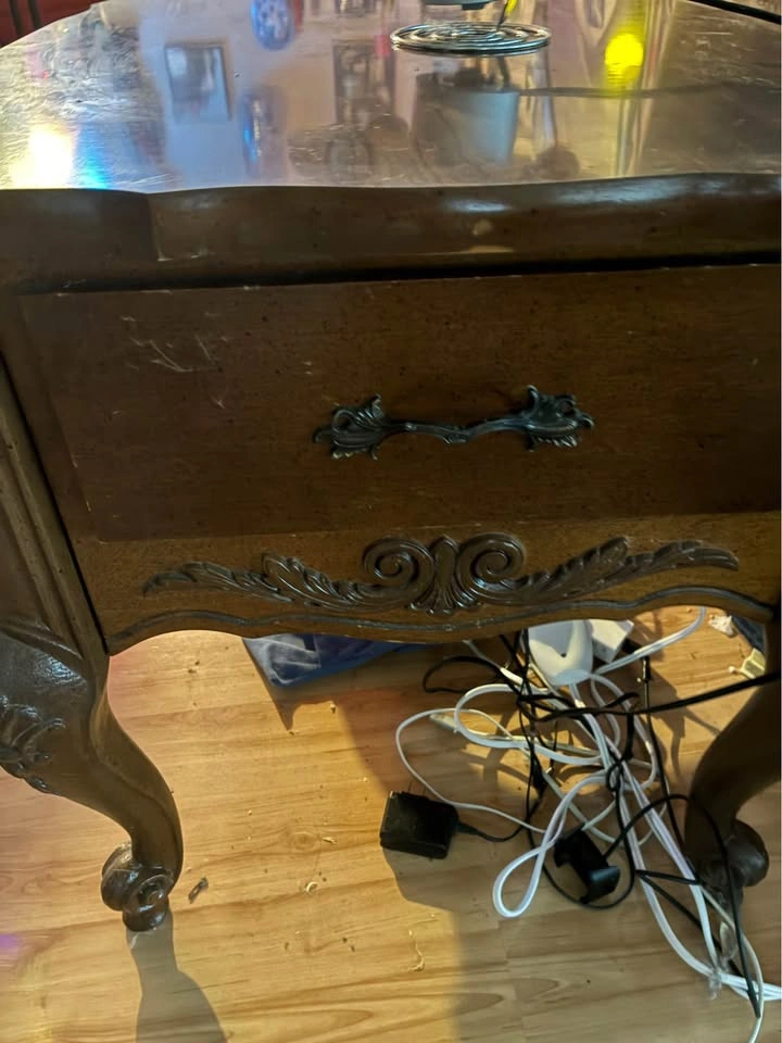 Vintage French Provincial wood end table with drawer - photo 2