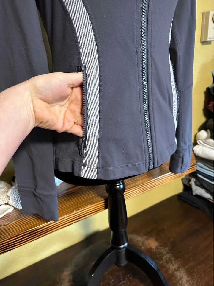 Lululemon Gray Zip Up Sweater Jacket - photo 4