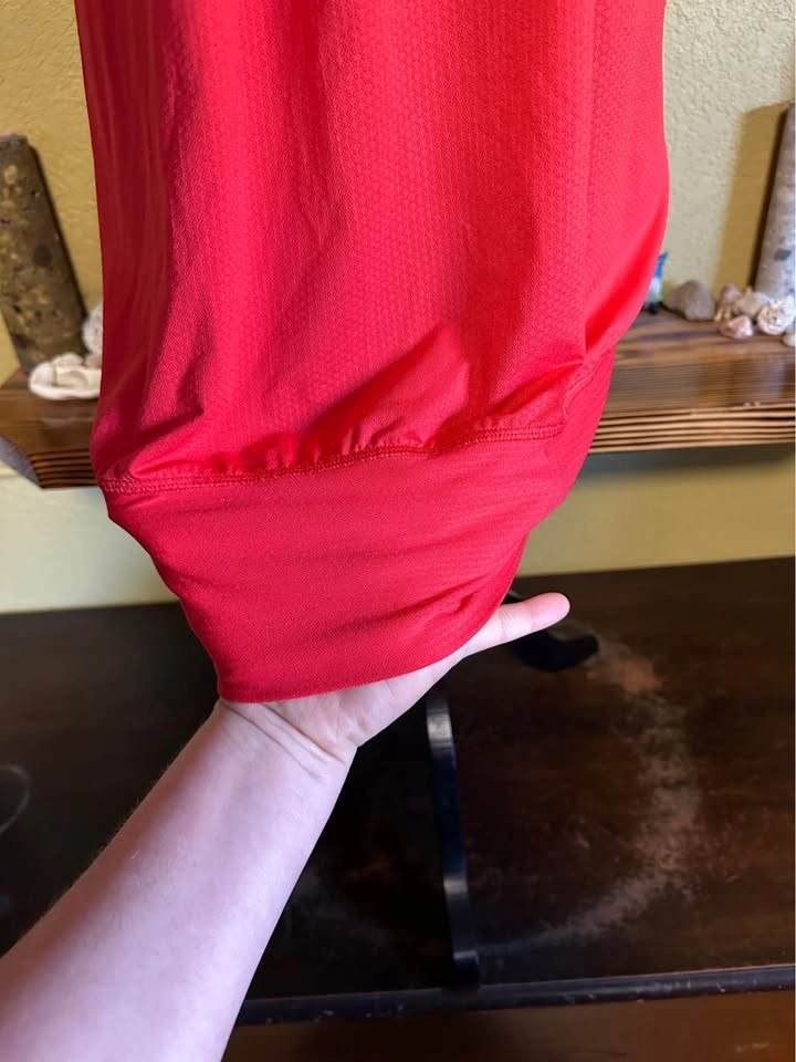 Lululemon No Limits Tank - photo 2