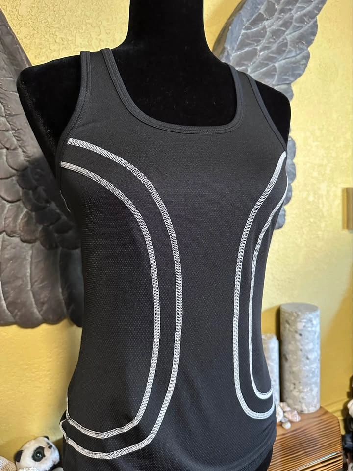 Lululemon Tank Top - photo 2