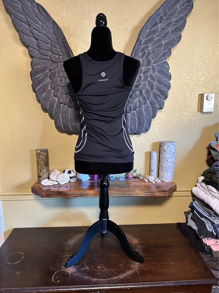 Lululemon Tank Top - photo 4