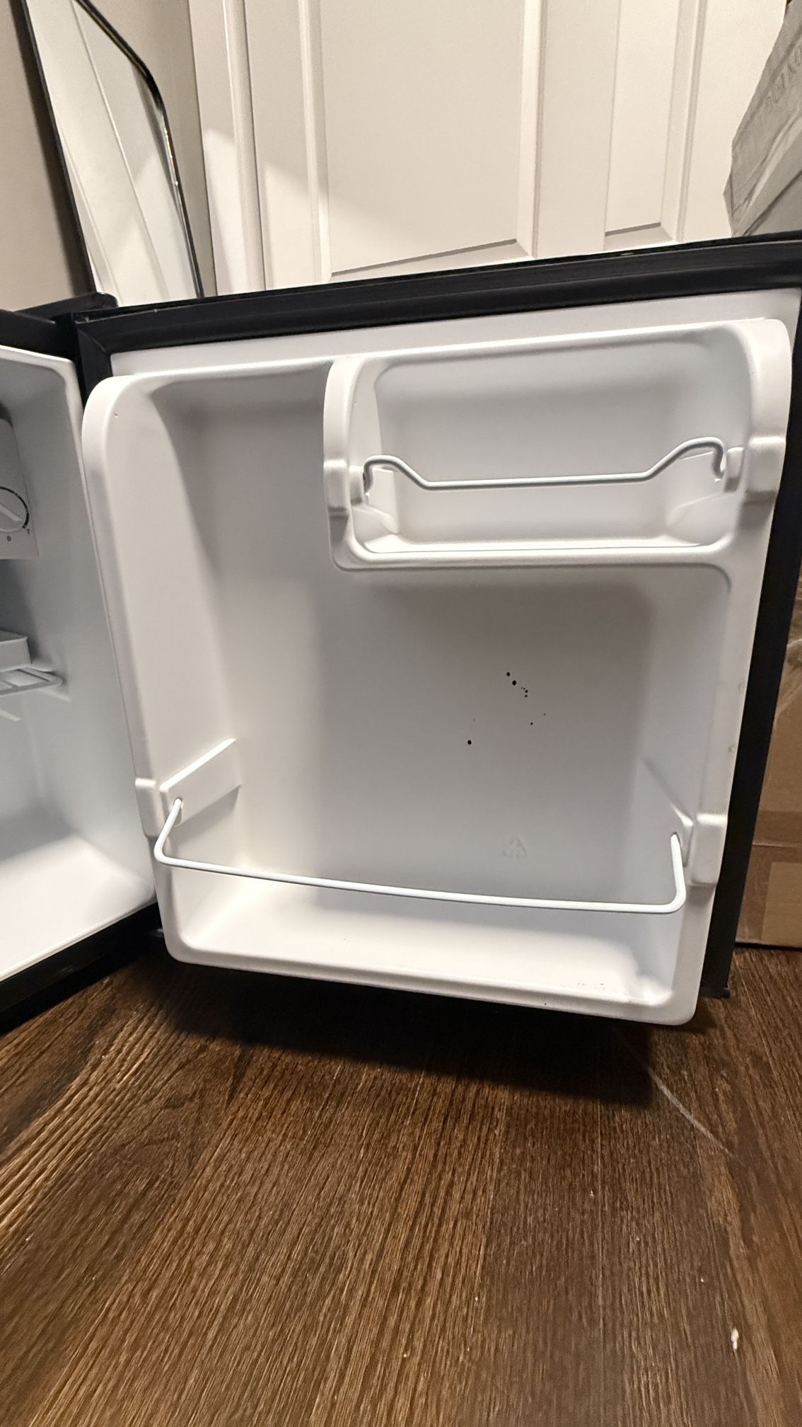Mini Bean Fridge - photo 4
