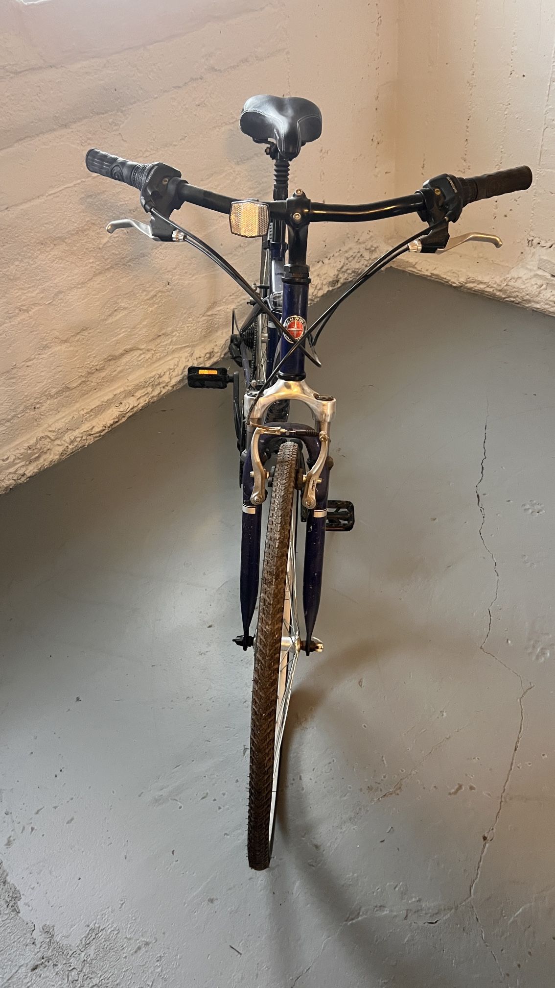 SCHIWINN THIRD AVENUE BIKE - photo 2