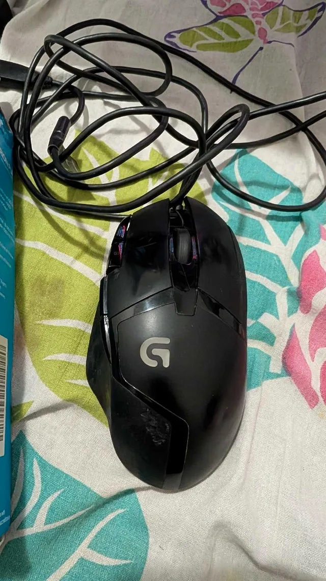 Logitech G402 Hyperion fury FPS gaming mouse image indicator(2)