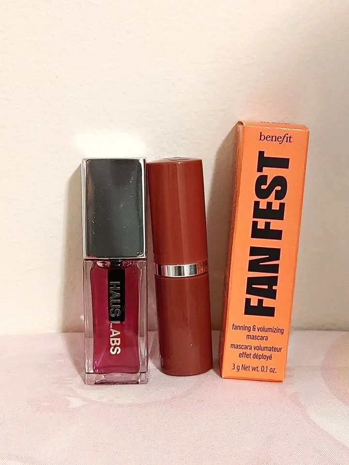 Mini Lip gloss and mascara set $5 Each thumbnail