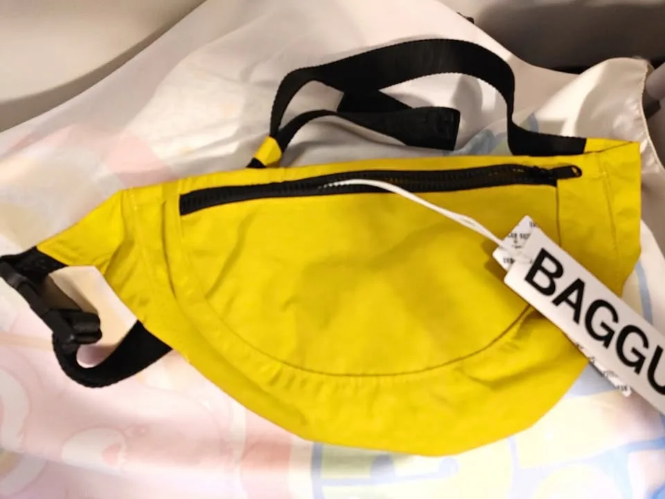 Baggu Crescent Fanny Pack thumbnail