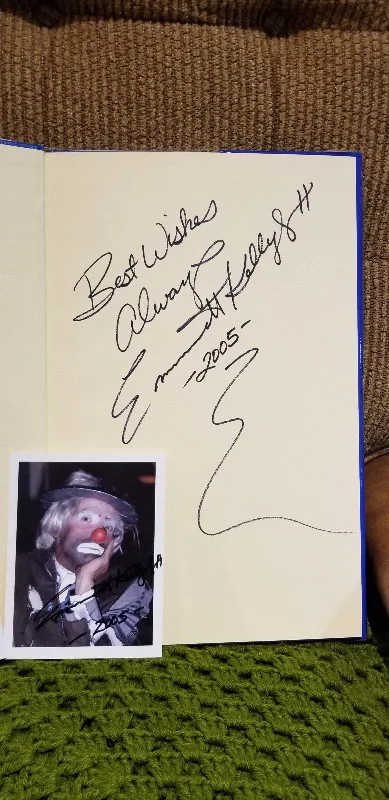 Emmett Kelly Jr. Hobo Clown Book Autographed♥️ image indicator(4)