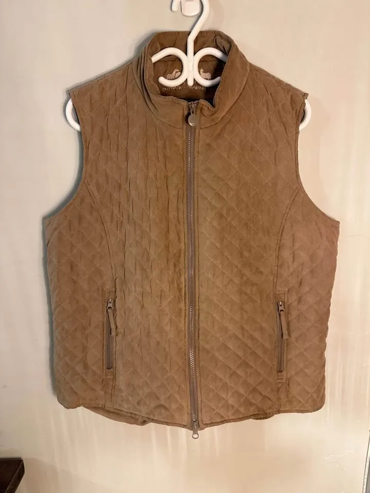 Microsuede quilted vest image indicator(2)