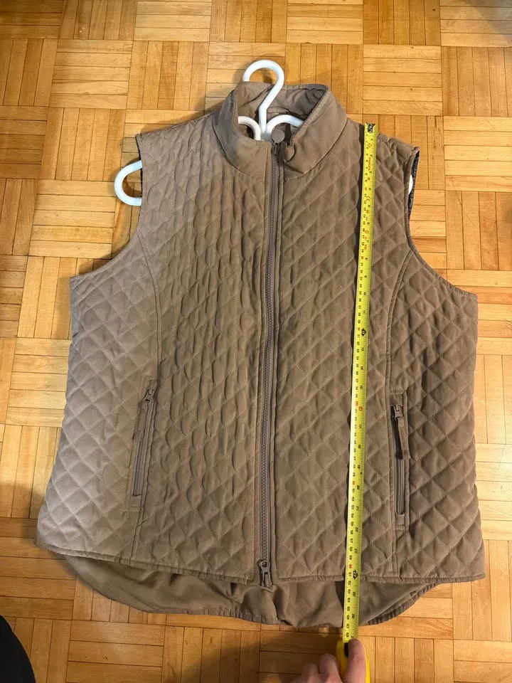 Microsuede quilted vest image indicator(8)