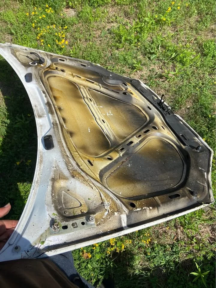 MK5 Volkswagen hood image indicator(4)