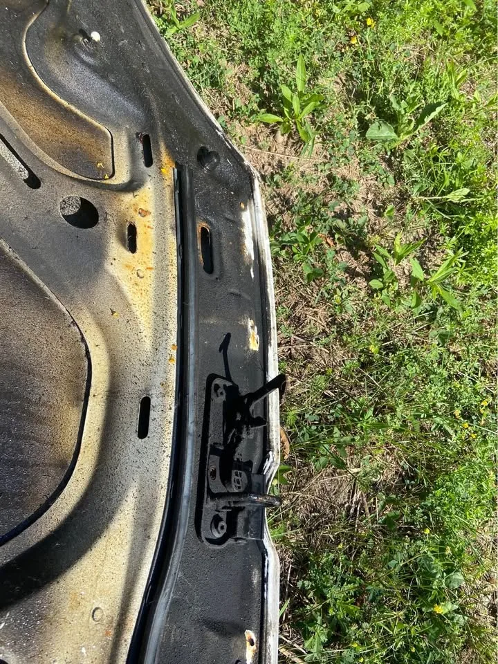 MK5 Volkswagen hood image indicator(6)