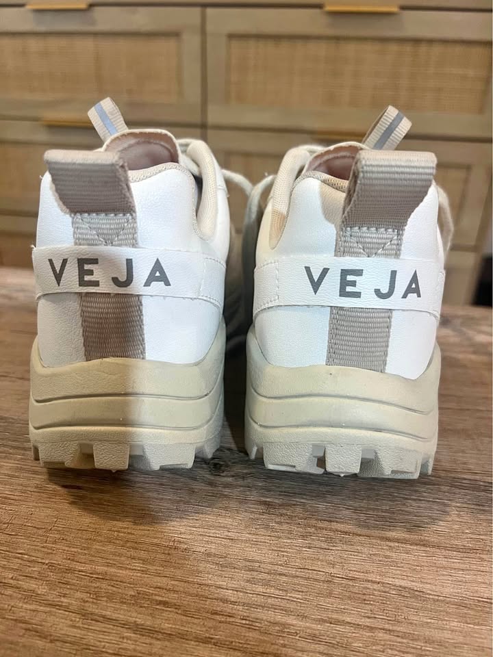VEJA White Venturi CWL Size 38 EU