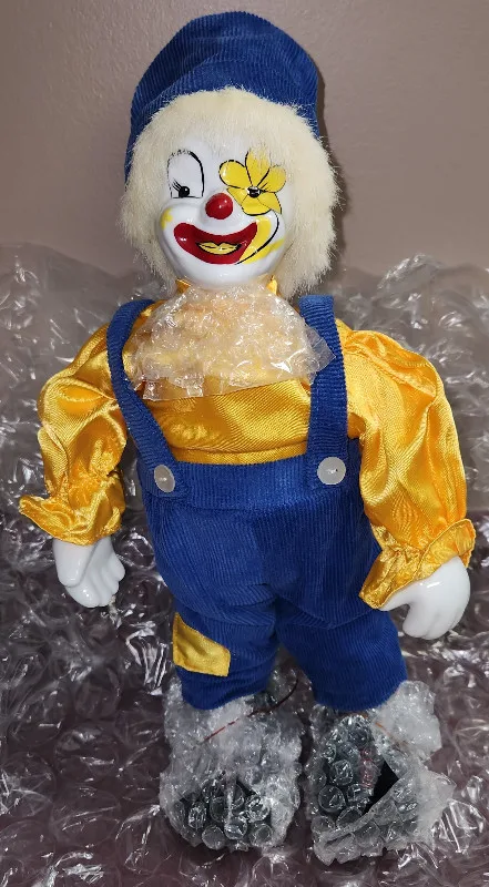 Gift Gallery Moving Musical Clown - Plays Feelings♥️ image indicator(4)