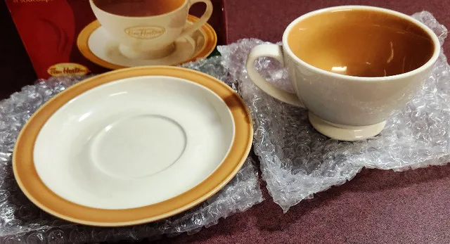 Tim Hortons Teacup and Saucer Set (2006) Limited Edition♥️ image indicator(4)
