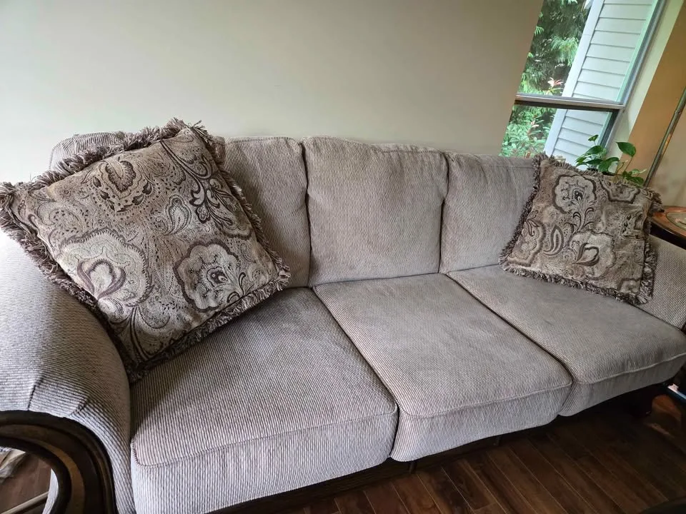 Ashley Sofa Set, recently bought, warranty included image indicator(3)