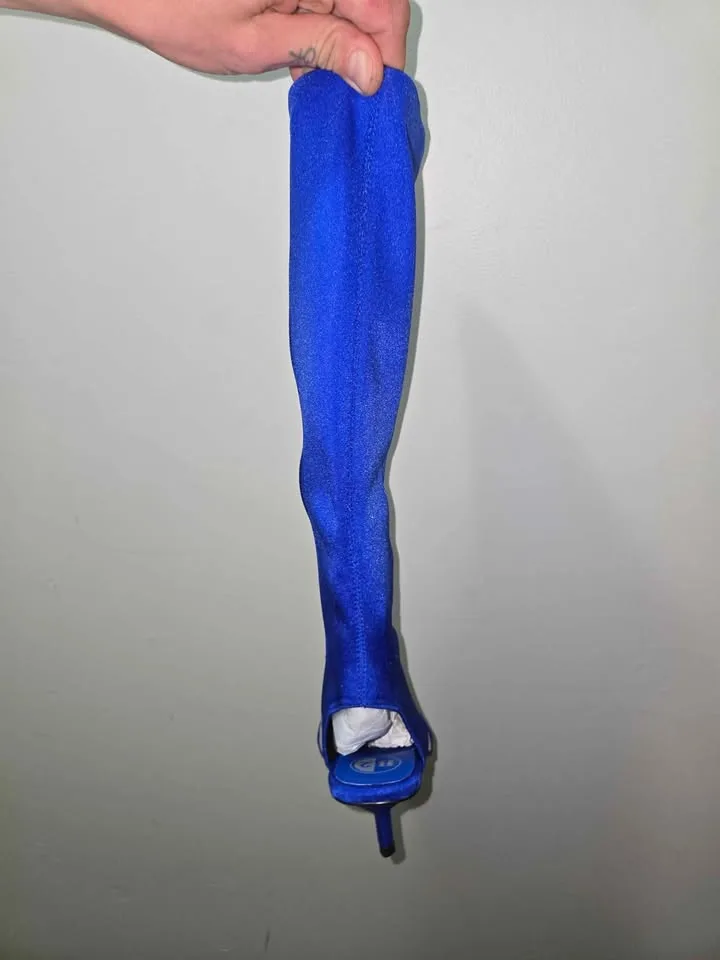 Brand New-W size 6-Blue 'B2 Lakewood' Heels by 'Browns' image indicator(4)